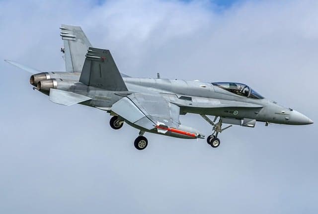 군수&middot;방위 산업의 실시간 전장 시뮬레이션