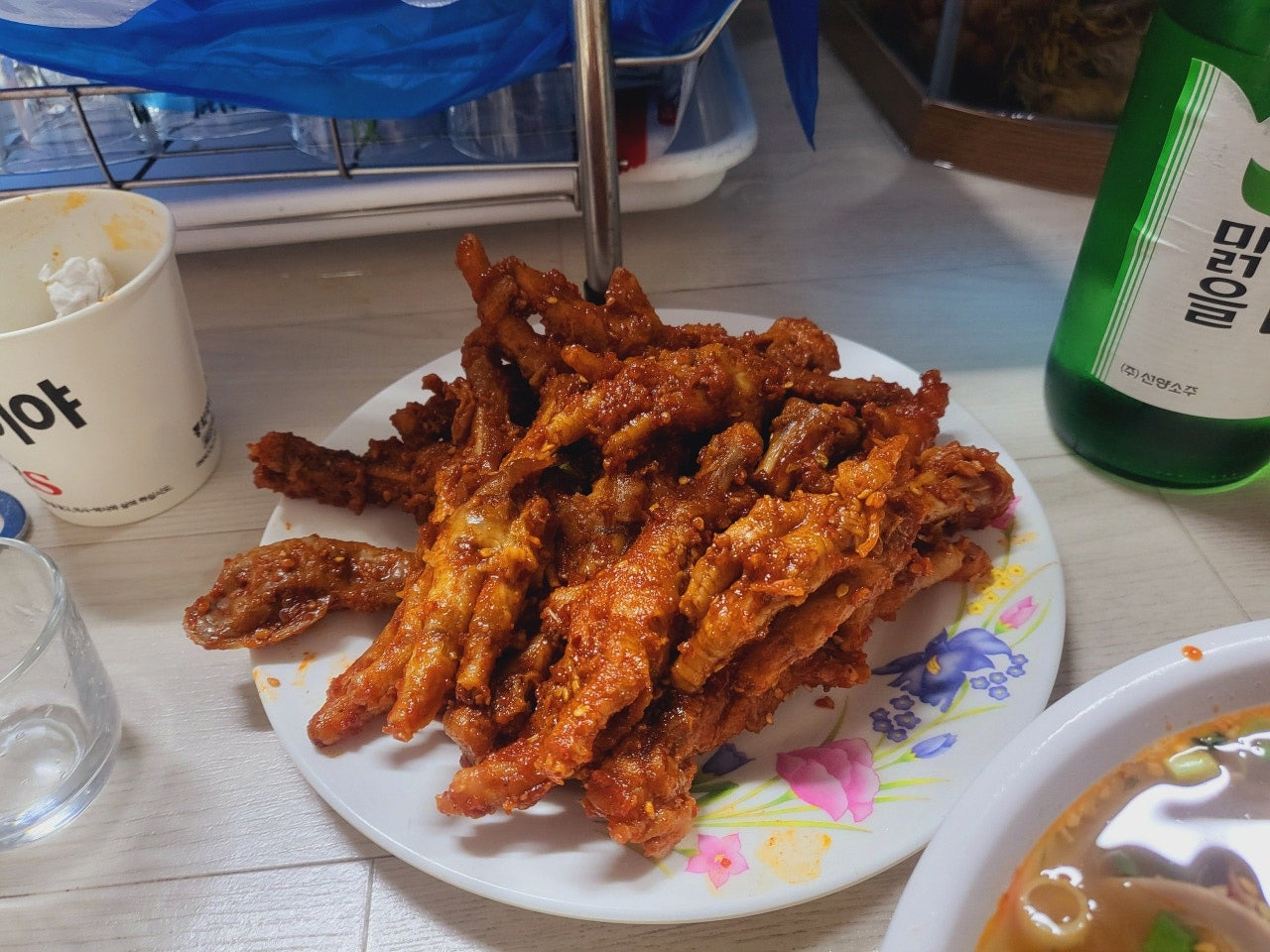 서산 터미널 포장마차 거리 노포 술집 '호반' 신선한 안주를 즐길 수 있는 소박한 매력의 노포