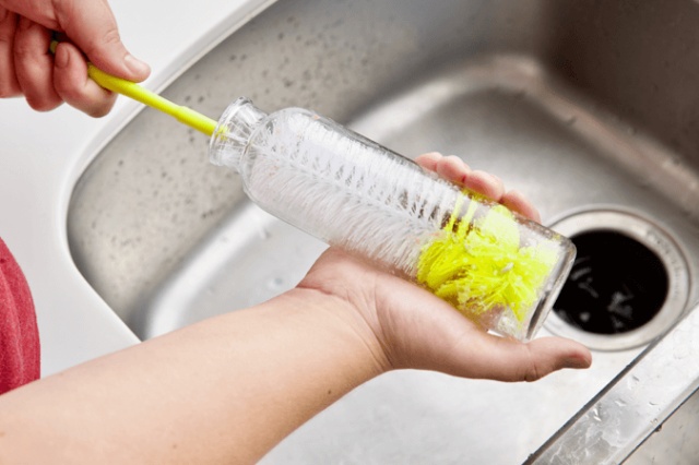 기름병 세척방법 오일병 세척법, 입구 좁은 물통 씻는법, 생활 팁줌 매일꿀정보