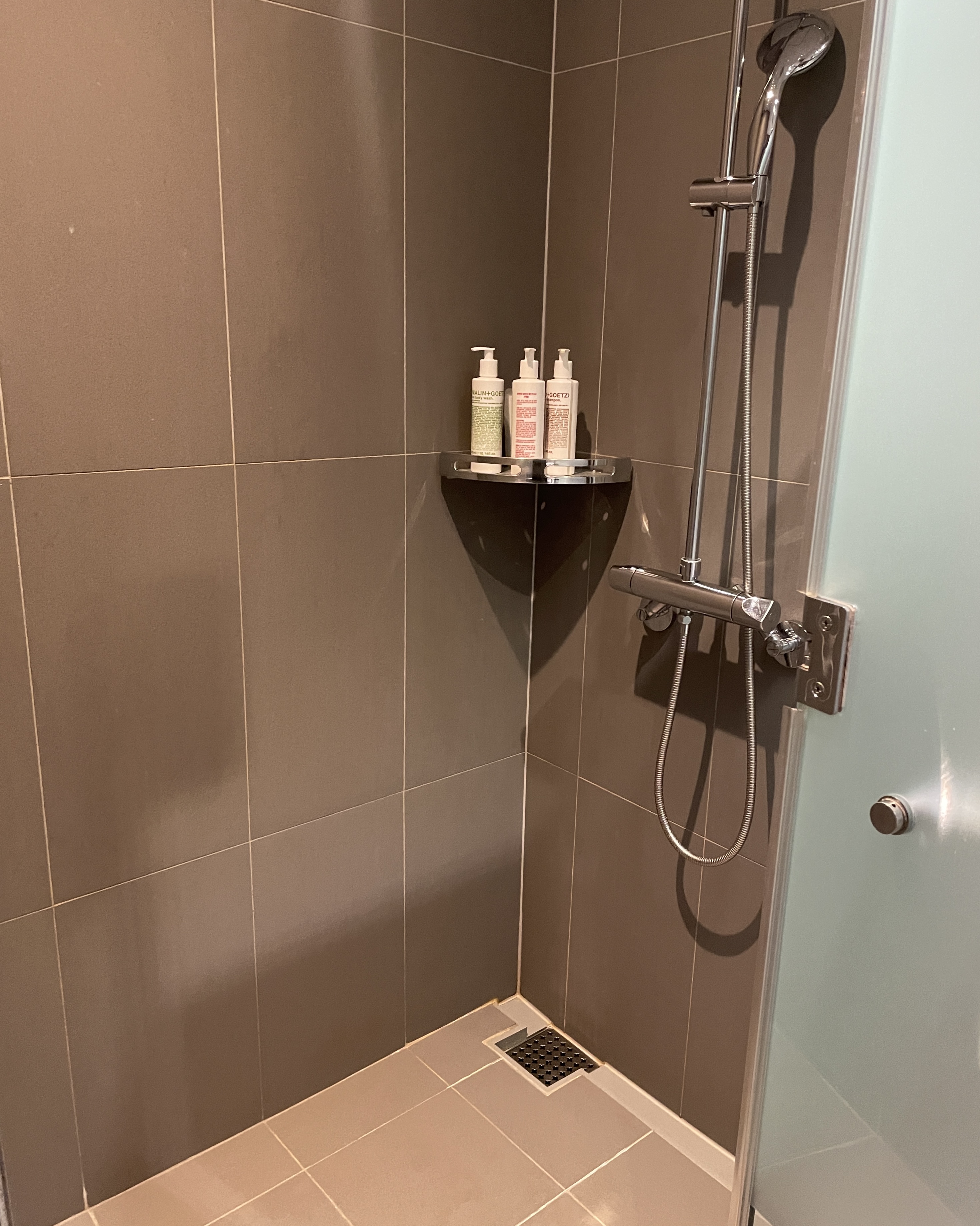 샤워실 내부의 모습.