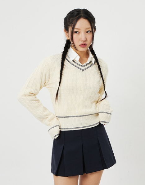 테니스 스커트+브이넥