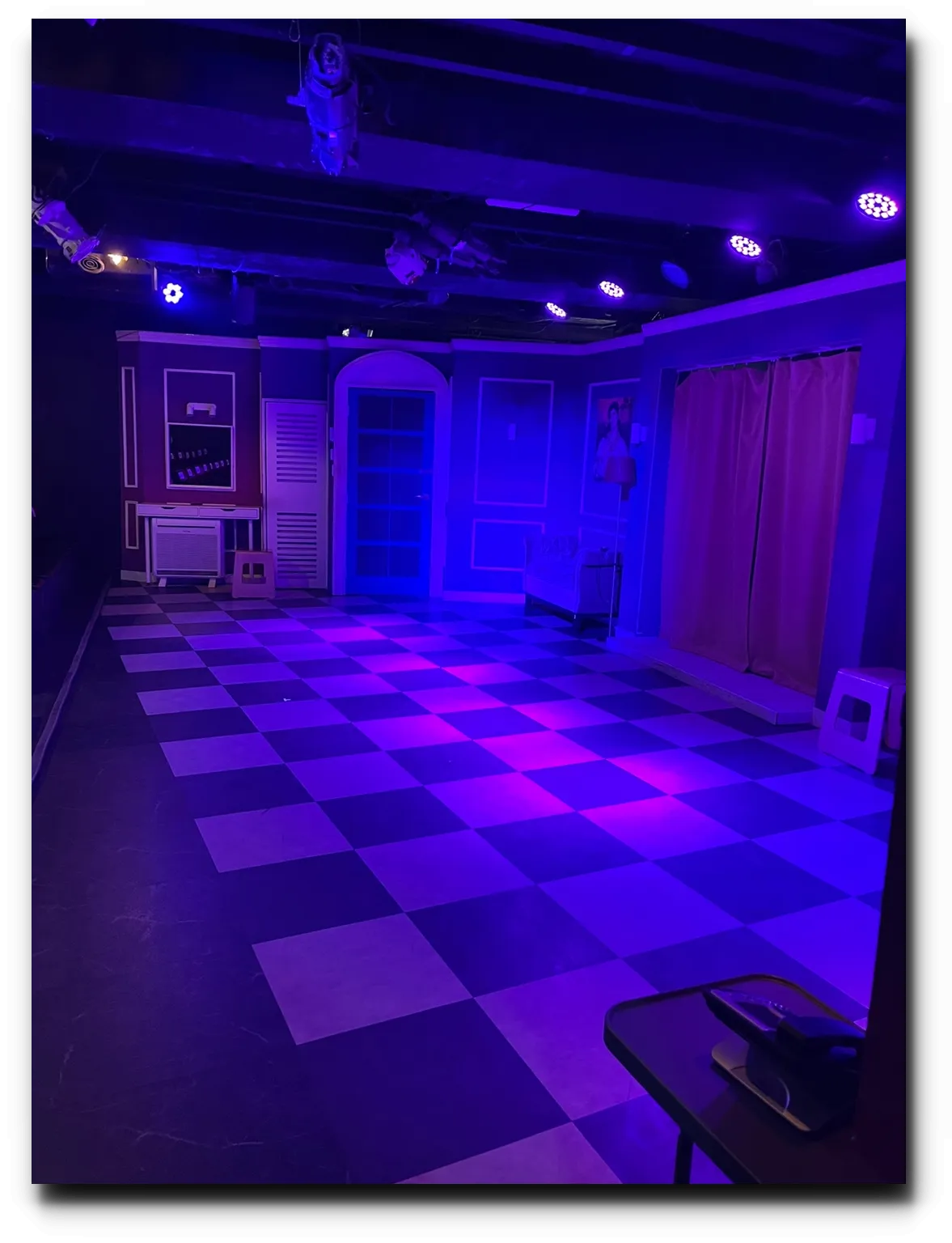 공연장-내부-무대