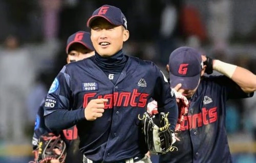 야구선수 안권수 근황 데뷔 첫 홈런