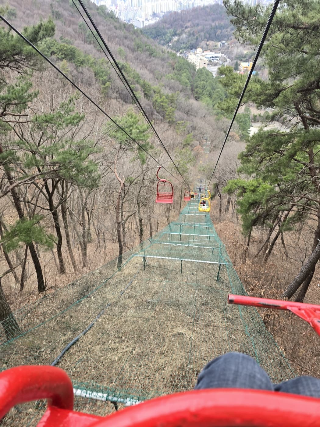 리프트 내려오는 길