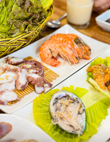 만지봉 펜션 해산물 한상 차림 