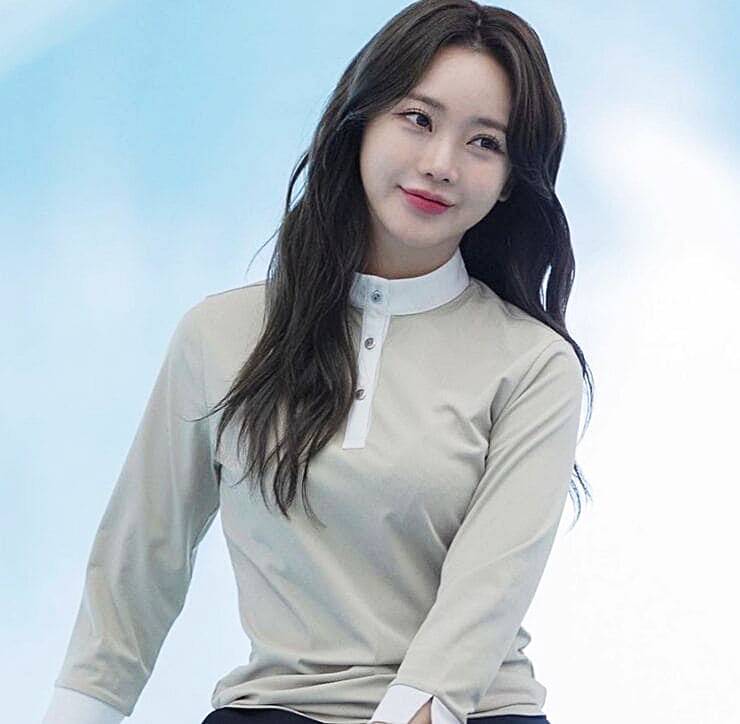 가수-홍지윤