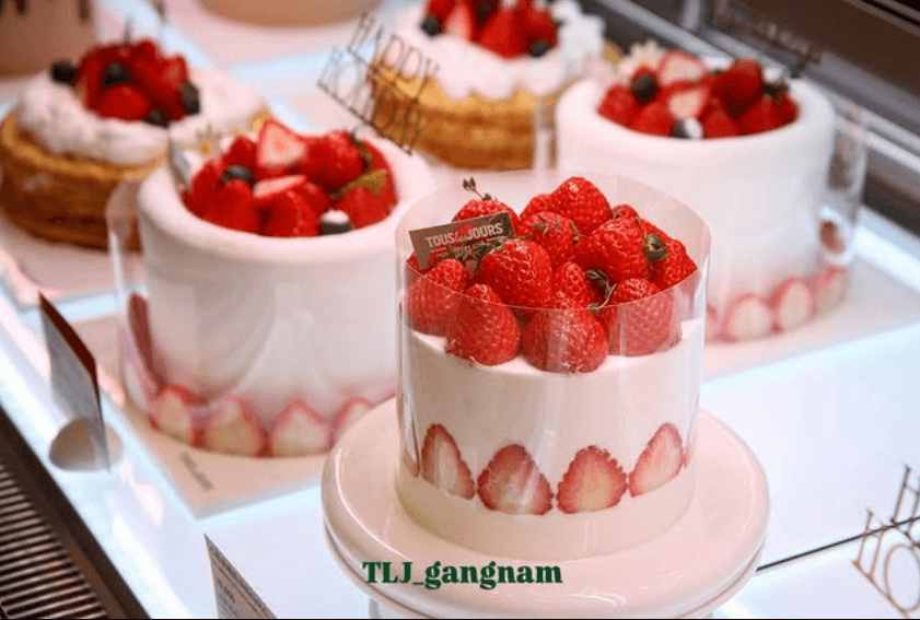 뚜레쥬르 딸기 케이크