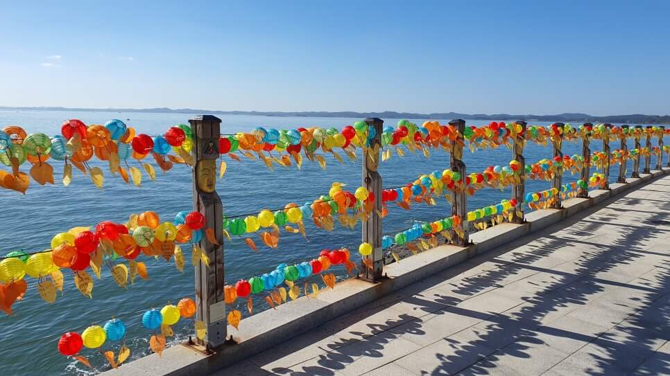 서산 간월암 : 바다 위에 떠 있는 듯한 신비의 암자, 밀물과 썰물이 빚어낸 천년 기도처