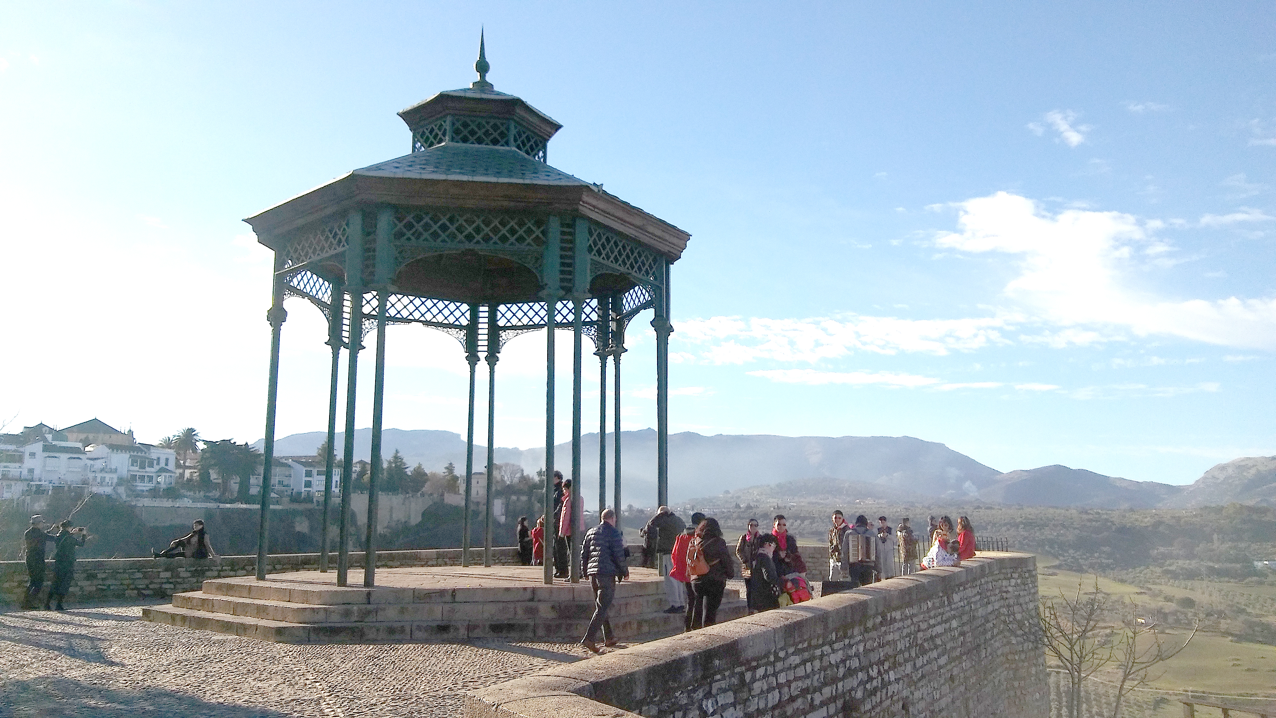 알메다 델 타호 공원 전망대(Alameda del tajo)
