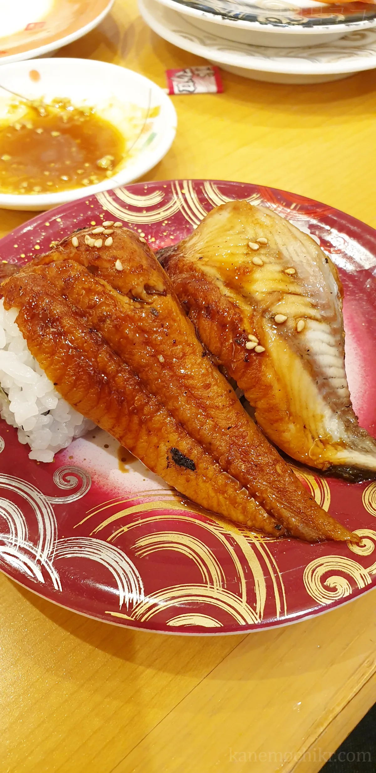 삿뽀로-토리톤-장어초밥