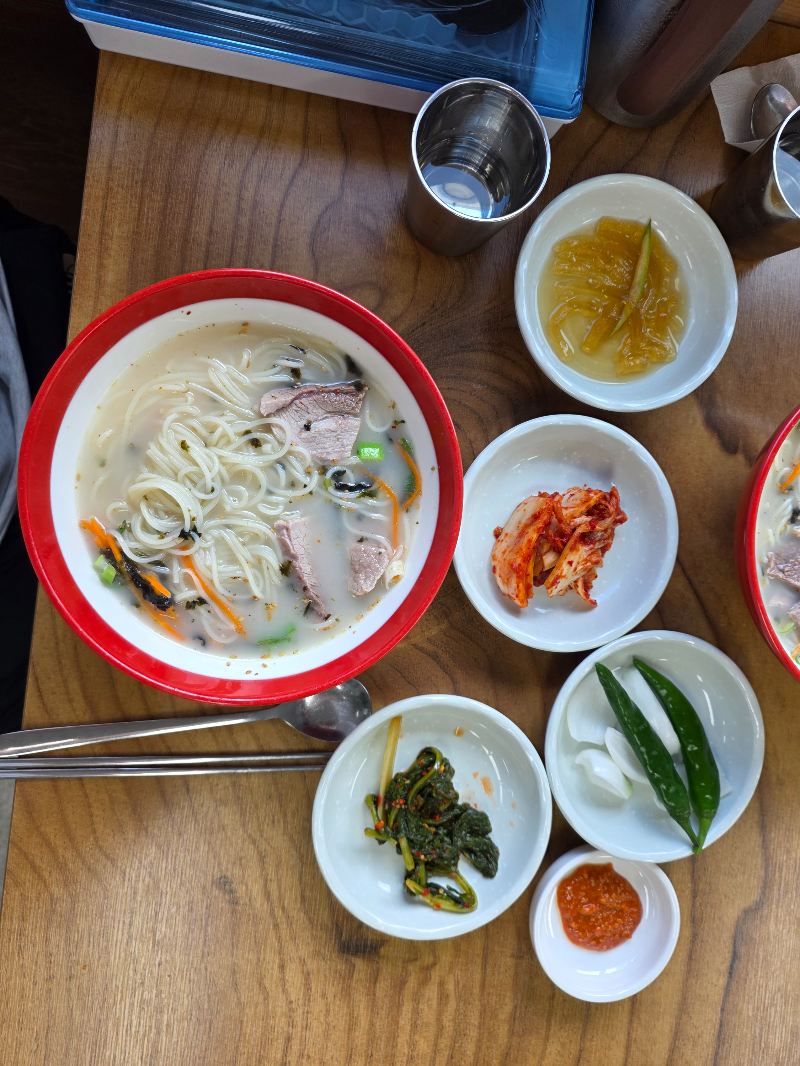 고기국수. 한라당몰국수