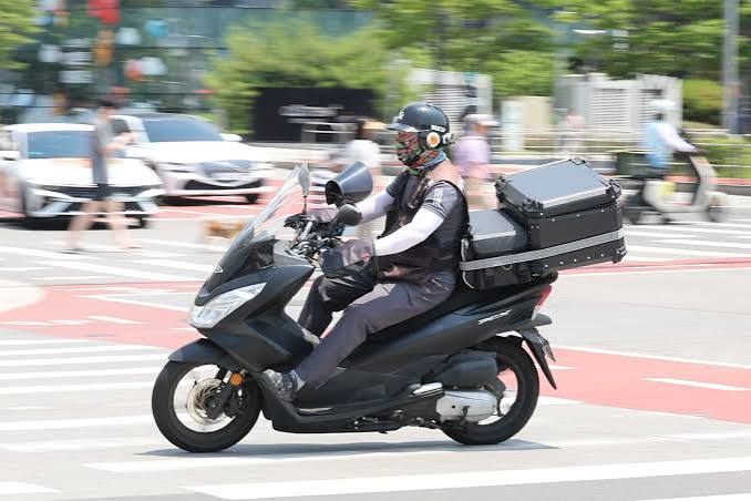 배달기사 이미지