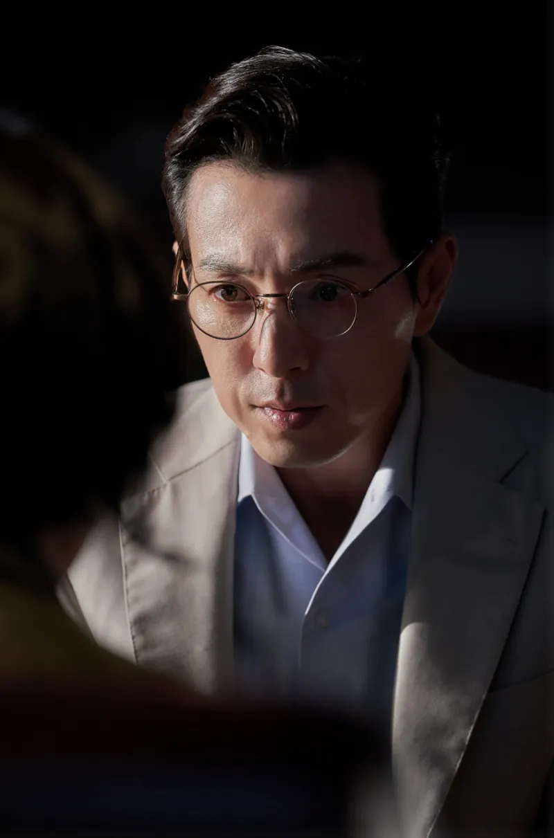 살인자 리포트&#44; 조여정&#44; 정성일&#44; 한국 스릴러 영화&#44; 2025년 영화&#44; 심리 스릴러&#44; 기자와 살인범&#44; 인터뷰 스릴러&#44; 청소년관람불가 영화&#44; 살인자 리포트 리뷰&#44; 살인자 리포트 결말&#44; 살인자 리포트 해석&#44; 살인자 리포트 예매율&#44; 살인자 리포트 조여정 정성일&#44; 연극 같은 영화&#44; 한정된 공간 영화&#44; 두뇌 게임 스릴러&#44; 영화 추천&#44; 한국 범죄 영화