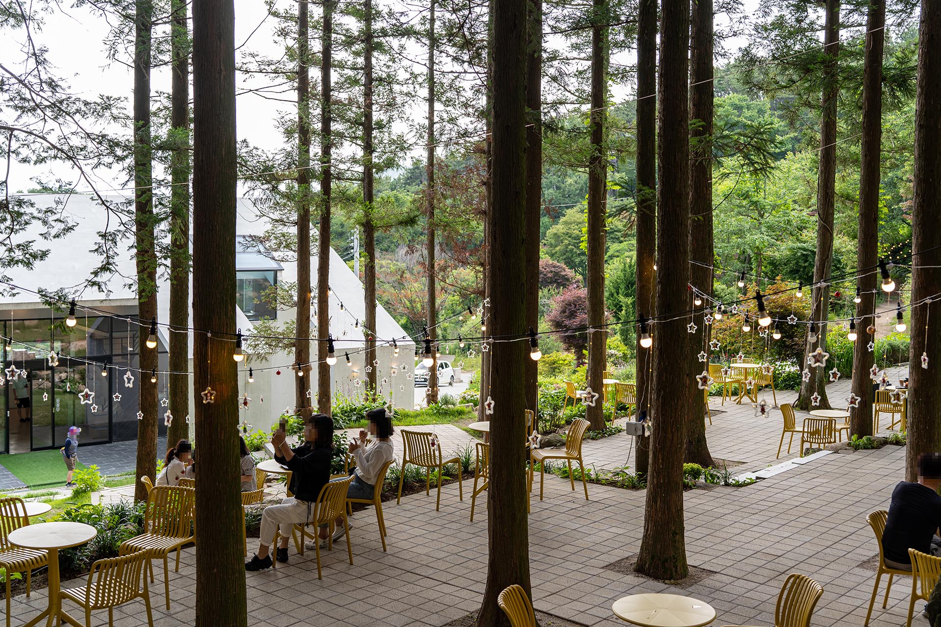 아이리 야외 공간