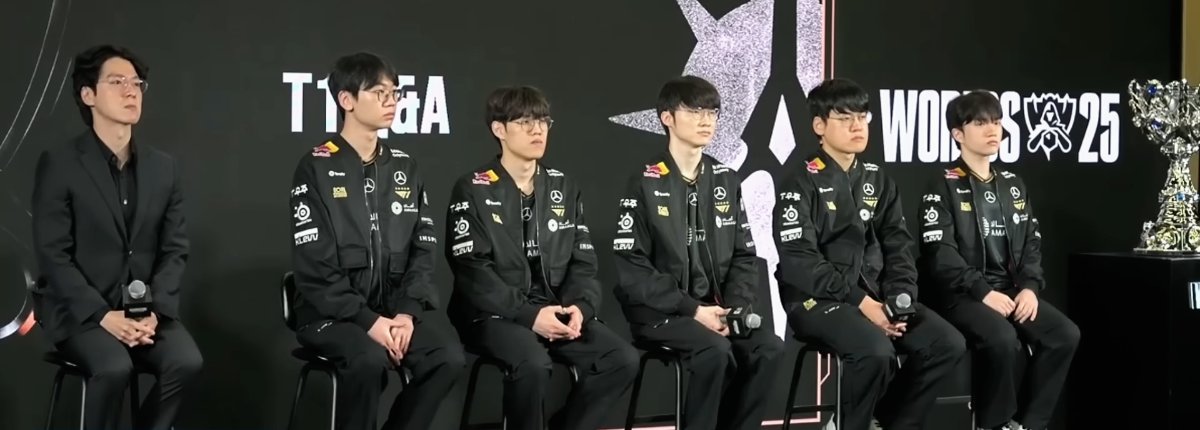 2025년 월드 챔피언십 미디어 데이에 참석한 T1 선수단