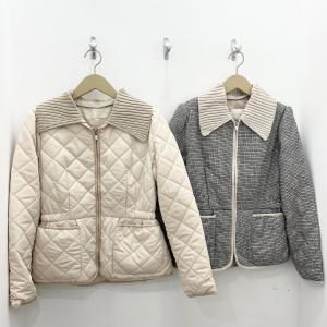 플라스틱아일랜드 카라니트배색 퀼팅점퍼 PM4PZ061