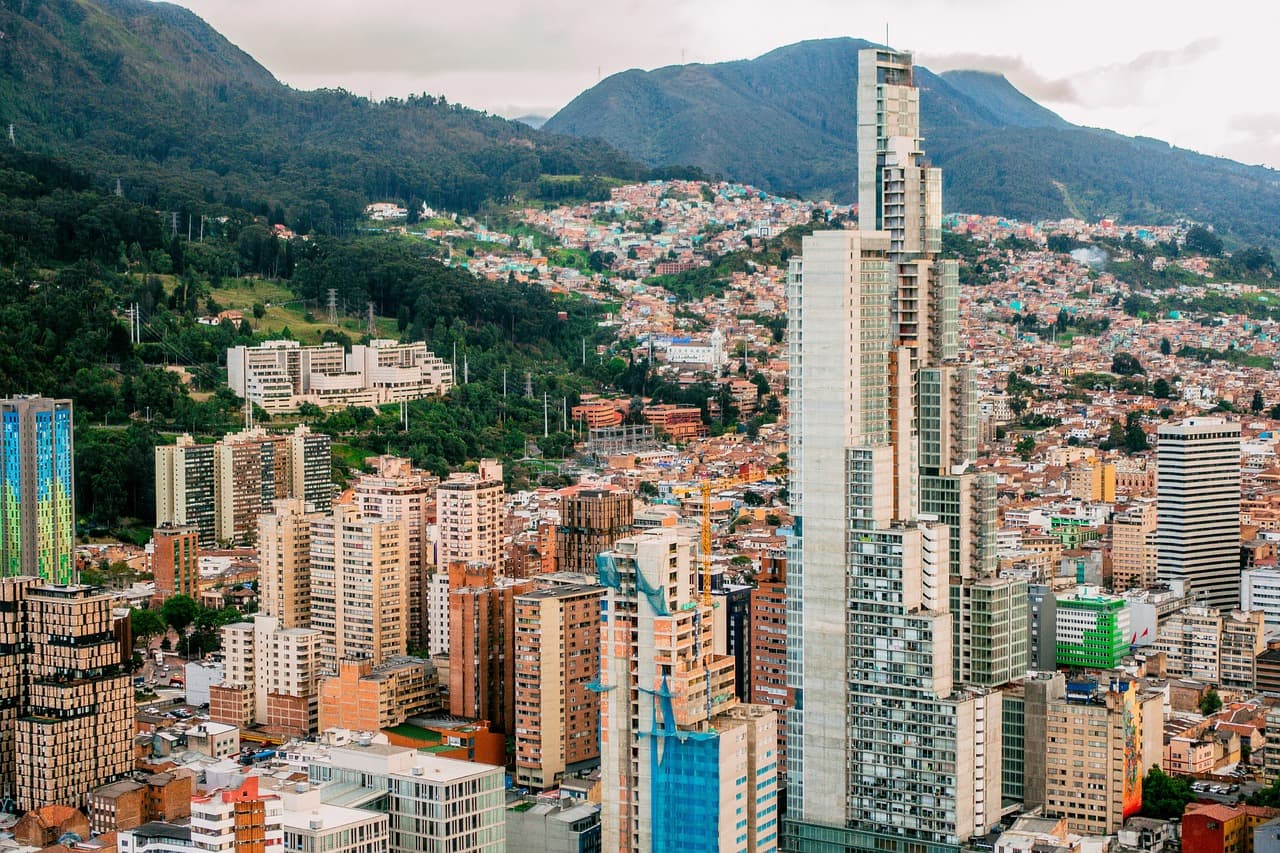 콜롬비아(Colombia) - 무비자 90일 + 연장가능, 숨은 장기 체류국