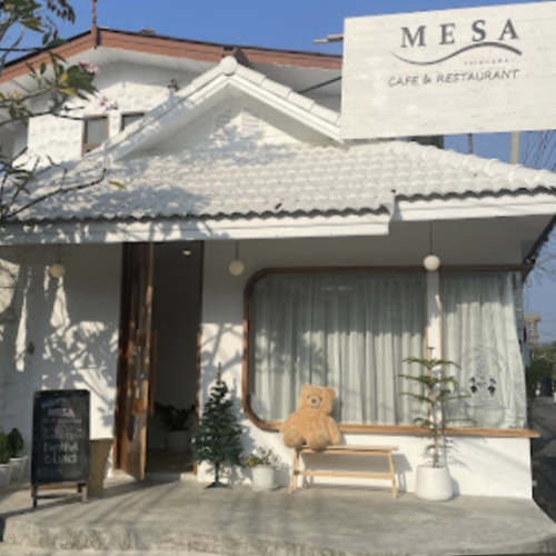 치앙마이 카페 투어 ④ : 치앙마이 동쪽 카페들 (MESA Cafe)_실내 좌석있는 건물