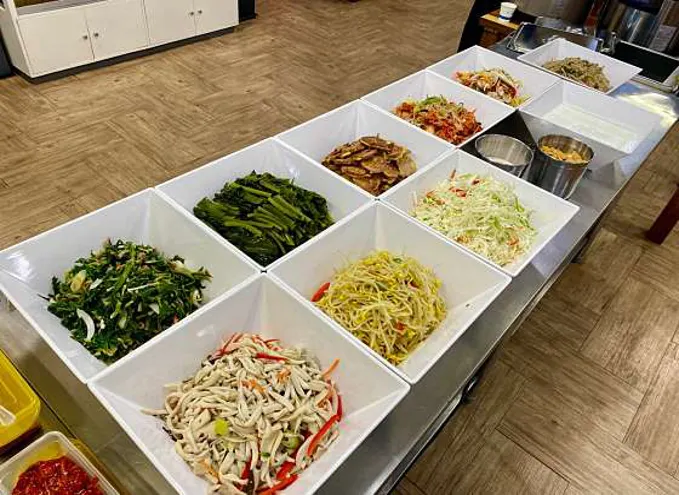 우리밀 팔도 한중식 뷔페