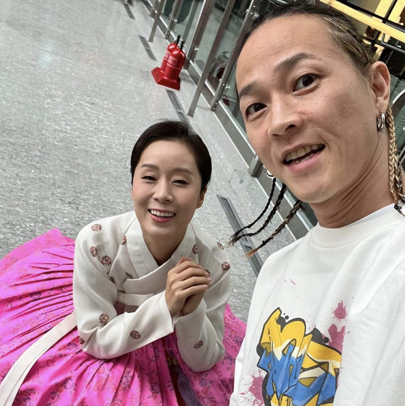 팝핀현준 아내