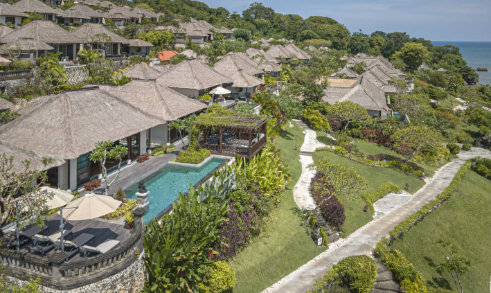 포시즌스 발리 짐바란