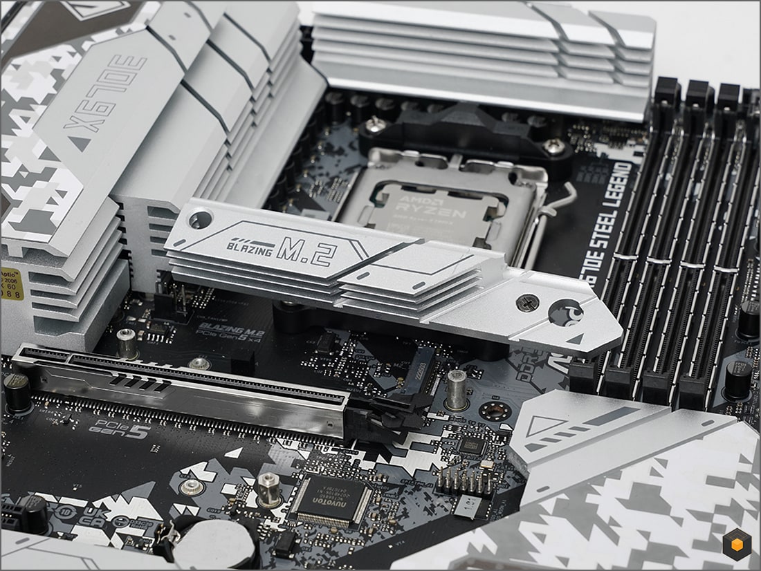 SSD 가이드 탈거