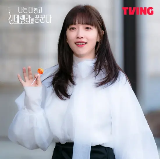 웃고있는-주인공-신재림