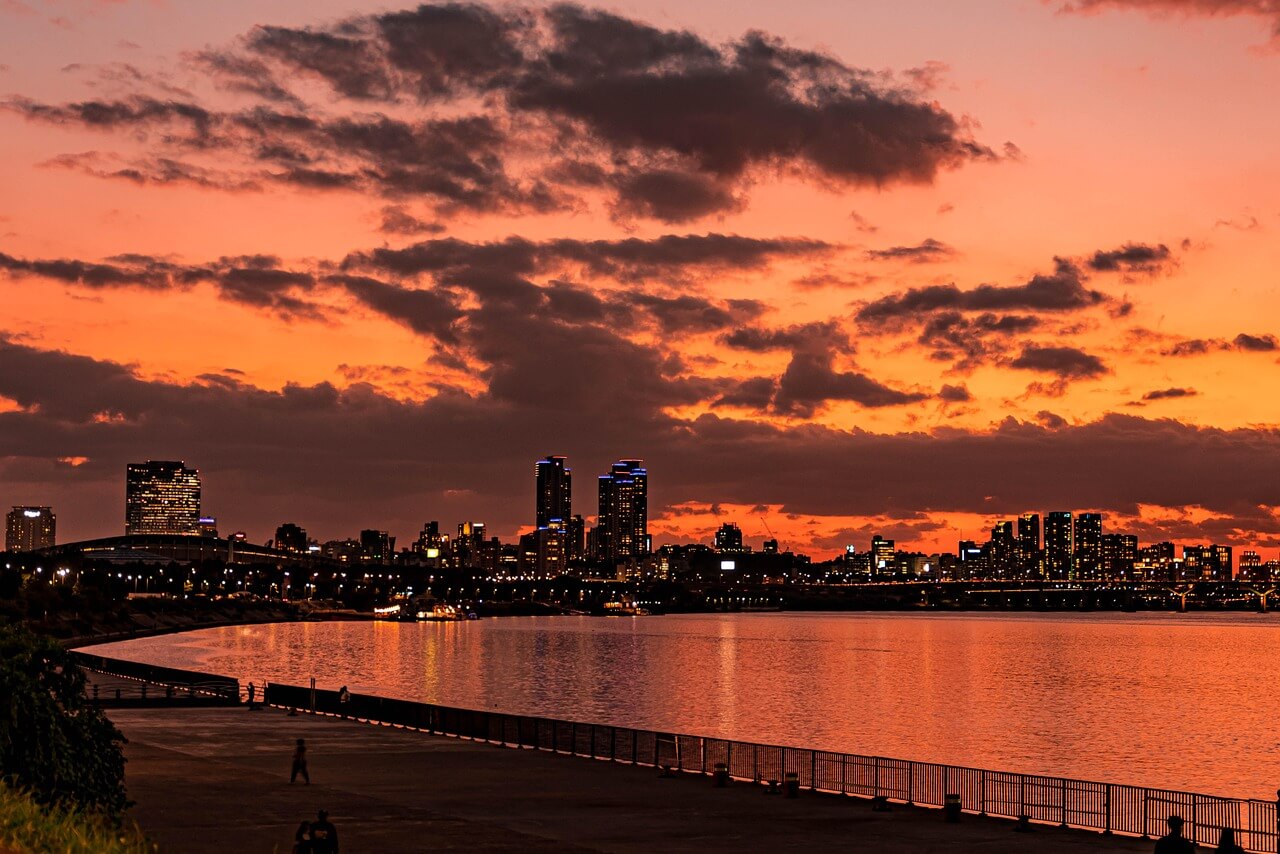 2025 한강 다리밑 영화제 예약하기