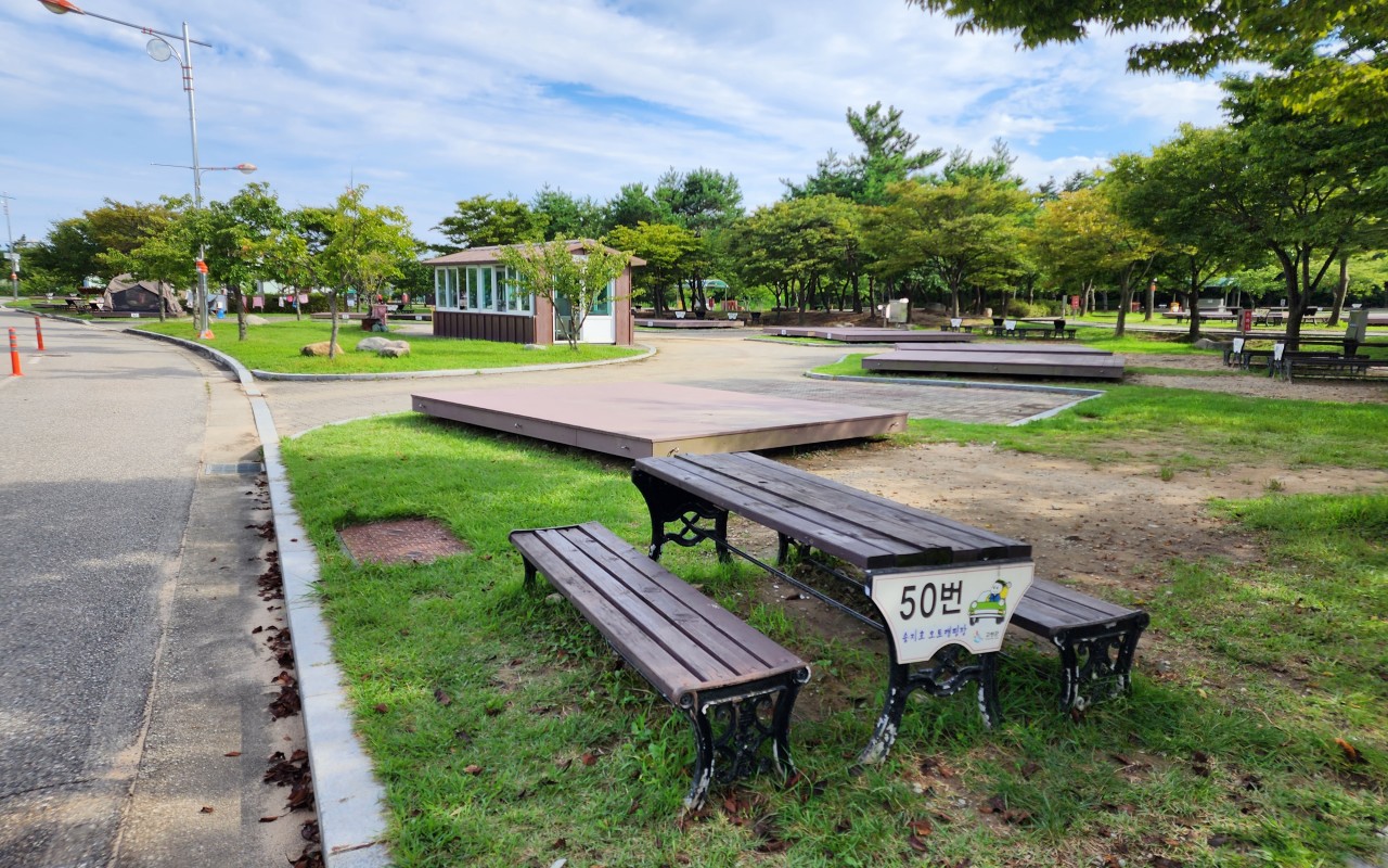 송지호 오토캠핑장 테크