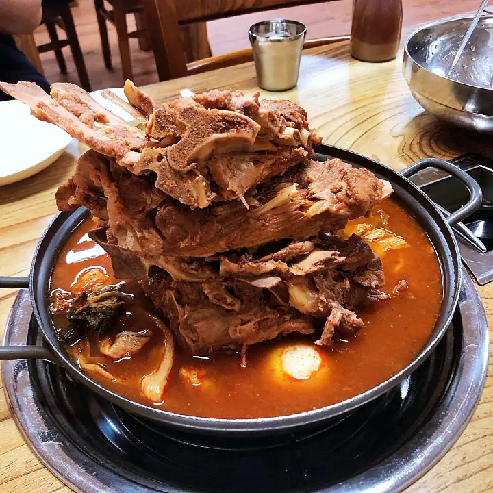 생방송오늘저녁 평택 소사벌 뼈다귀 감자탕 끝판왕 산더미 뼈탑 전골 맛집 추천