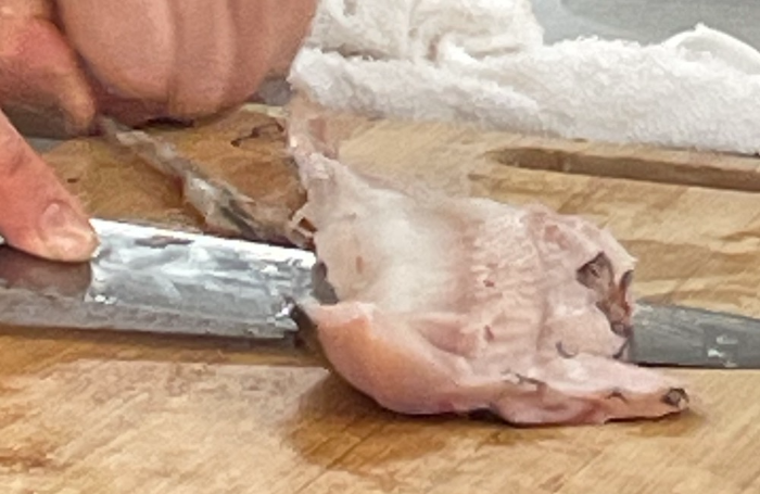 한식조리기능사 실기시험 준비 - 생선전 - 껍질 벗기기2