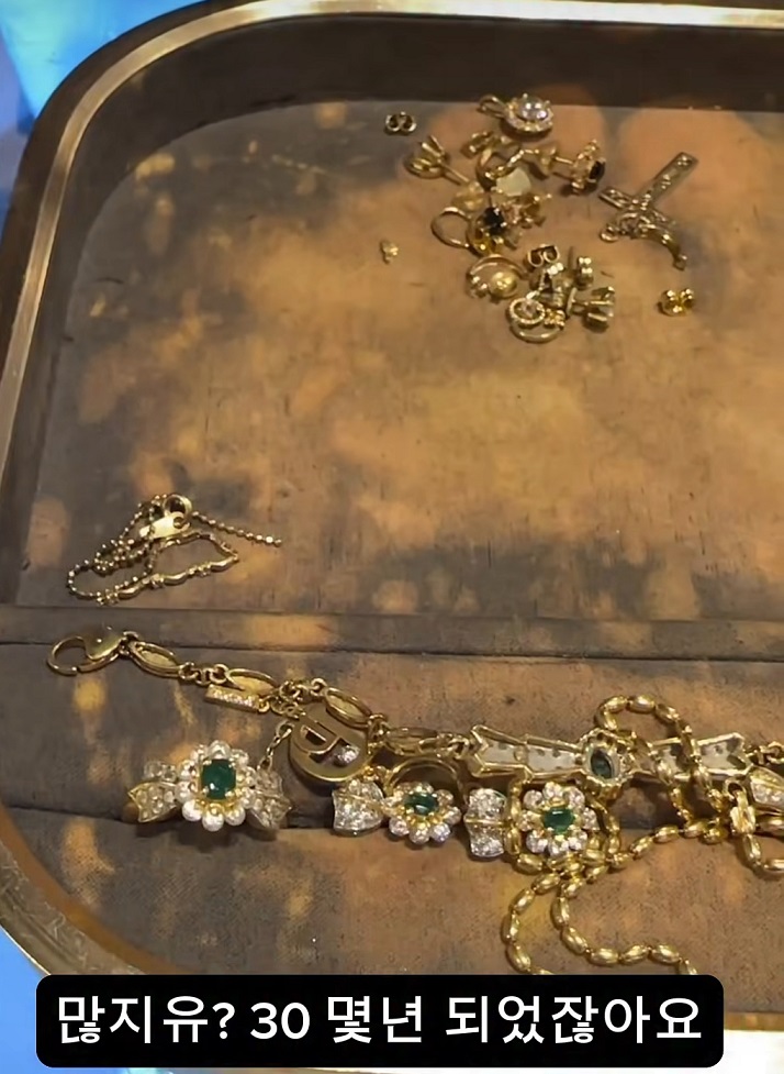 극한직업-종로-금은방-링링언니