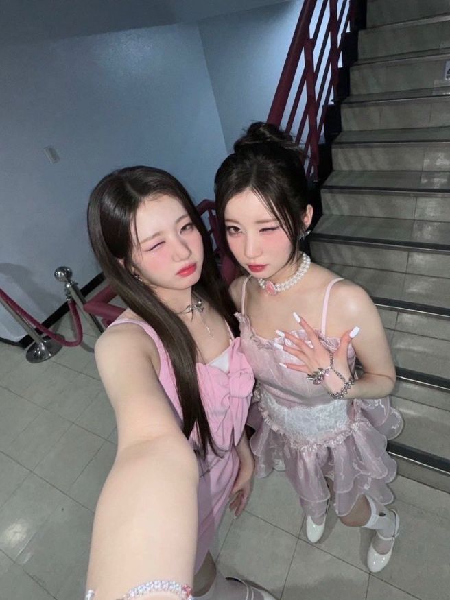 베이비몬스터 로라