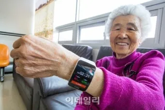 스마트워치 선물 혈압측정 심박수 산책기록 건강관리 기능 위주로 고르는 법_26