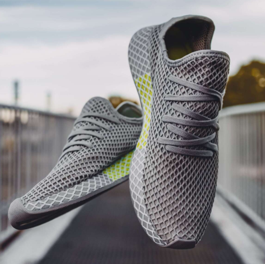 청결한 신발은 발냄새 방지를 할수 있습니다.