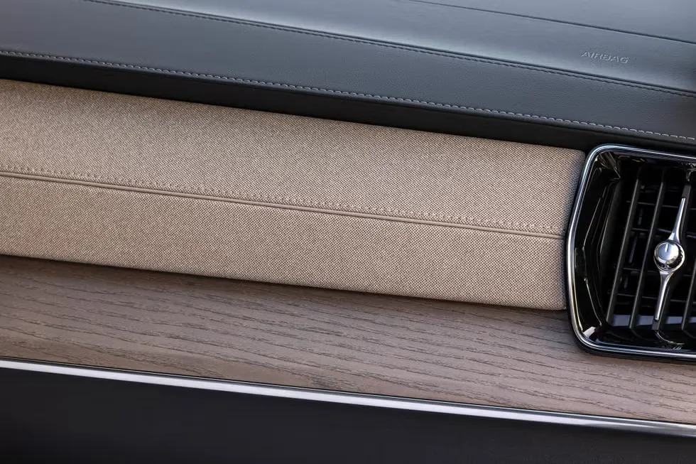 볼보 XC90 이미지