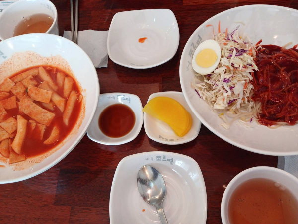 쪼르면 메뉴 항공샷