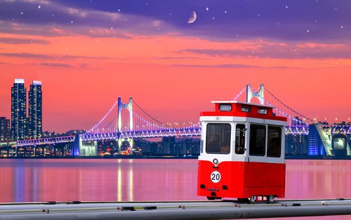 부산 해운대 블루라인파크 스카이캡슐과 해안 풍경