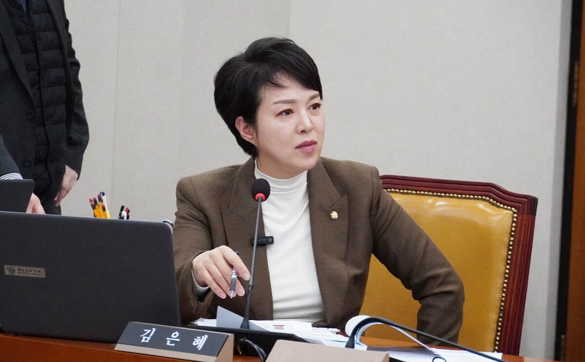 이스타항공 보안 점검 허위 작성 논란: 항공 안전 문제 대두
