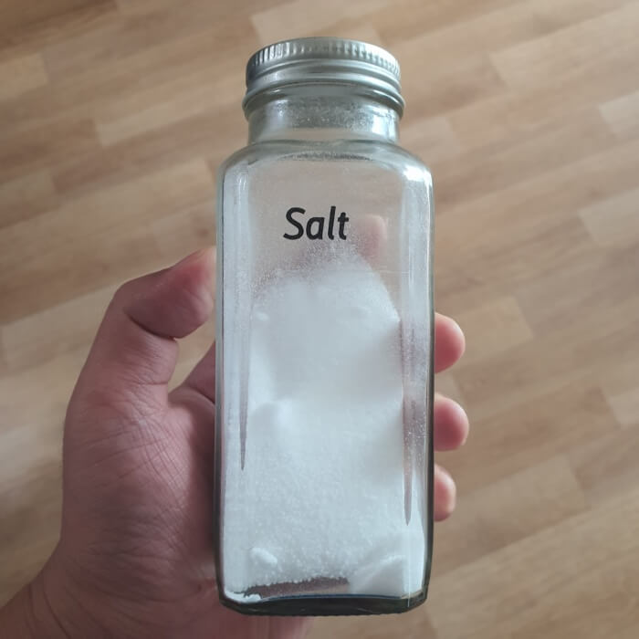 병에 담긴 소금
