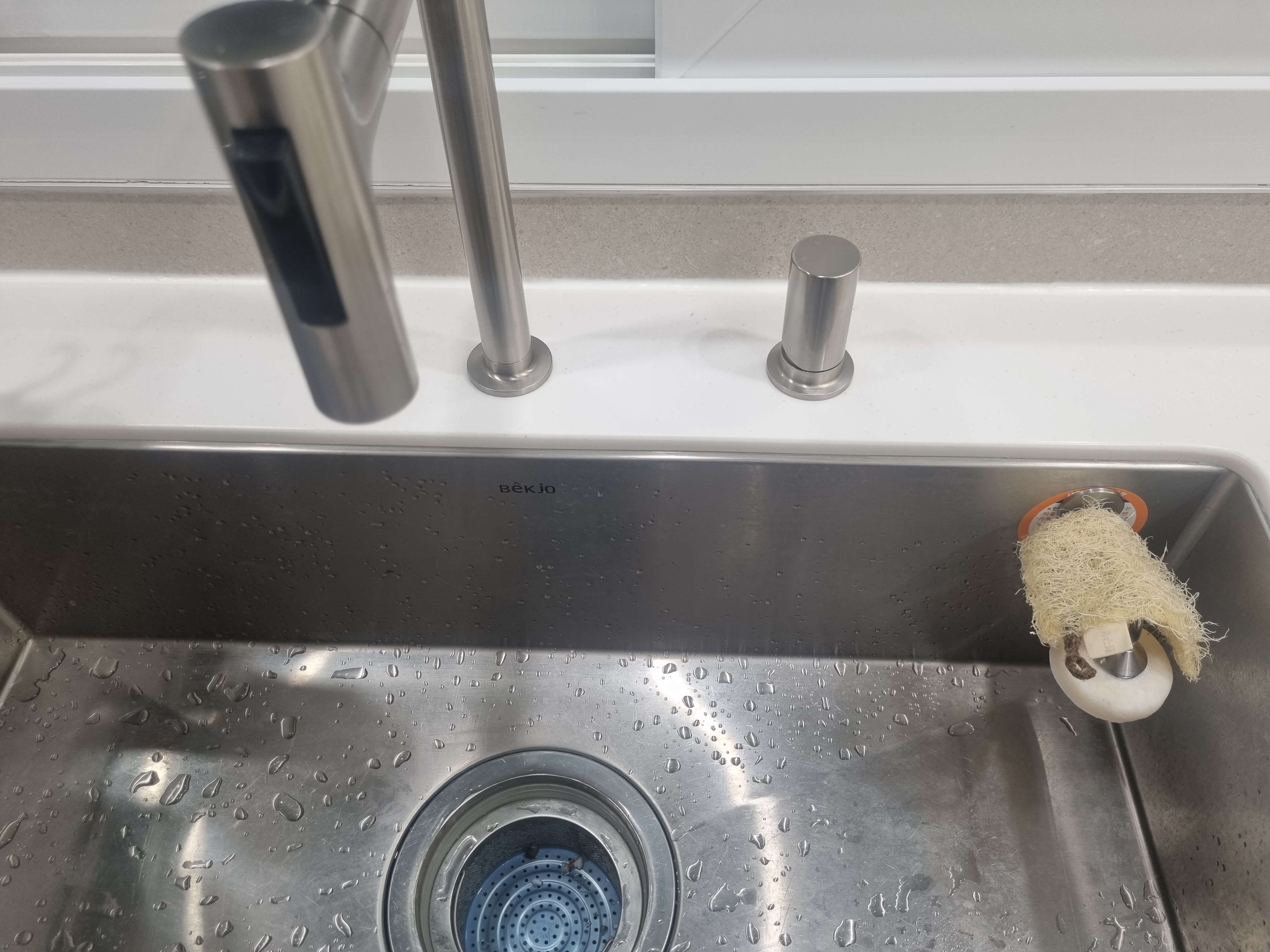 백조사각 싱크볼