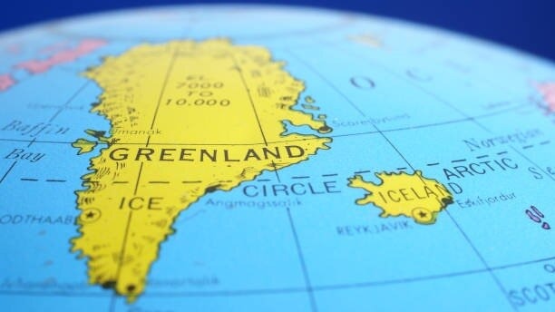 거대한 섬이 왜 덴마크 땅일까