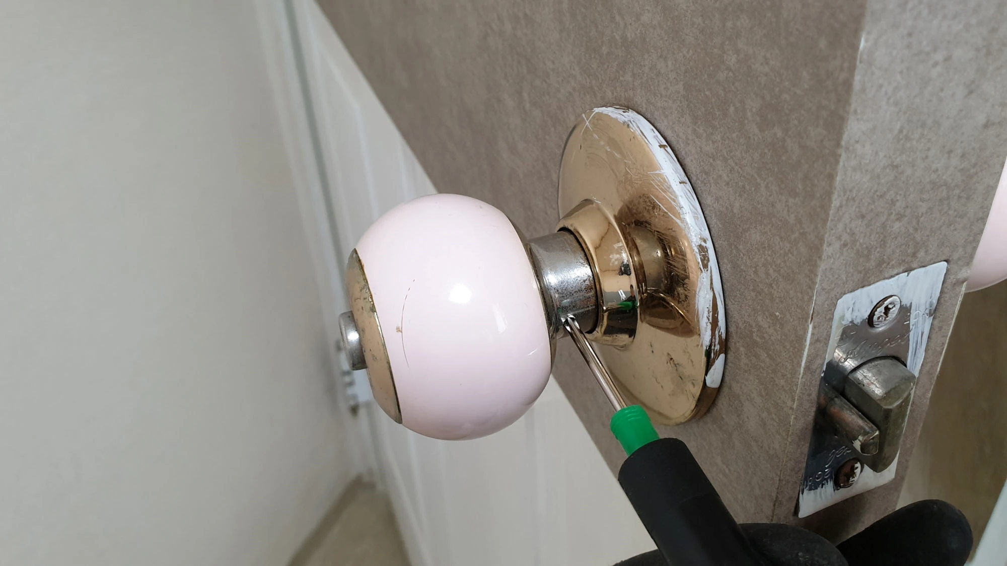 구형 문 손잡이