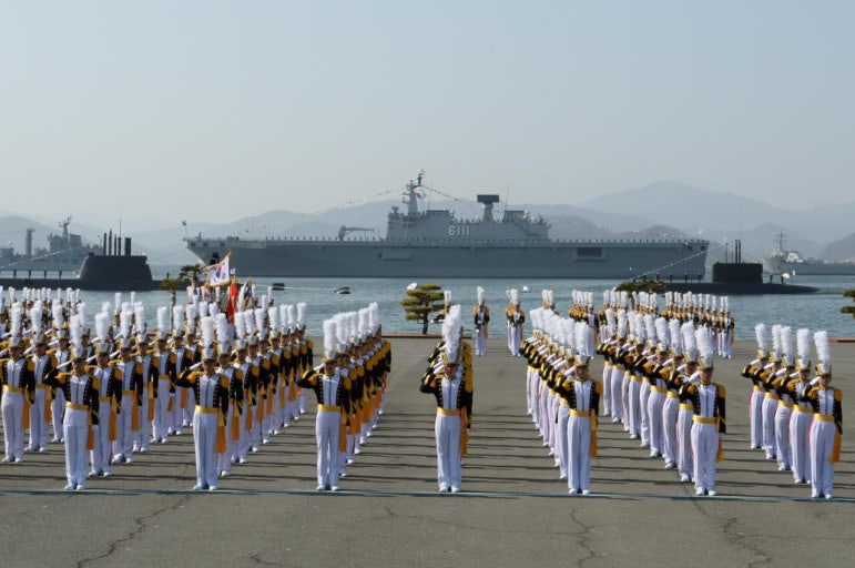 해군사관학교 생도 사진