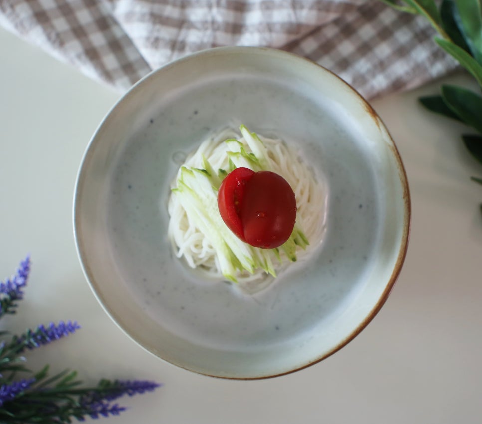 서리태 콩국수