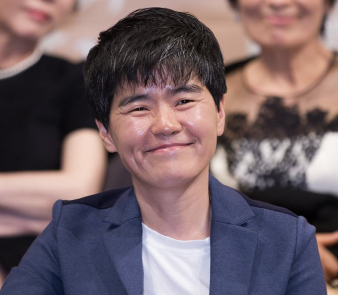 노희경 프로필