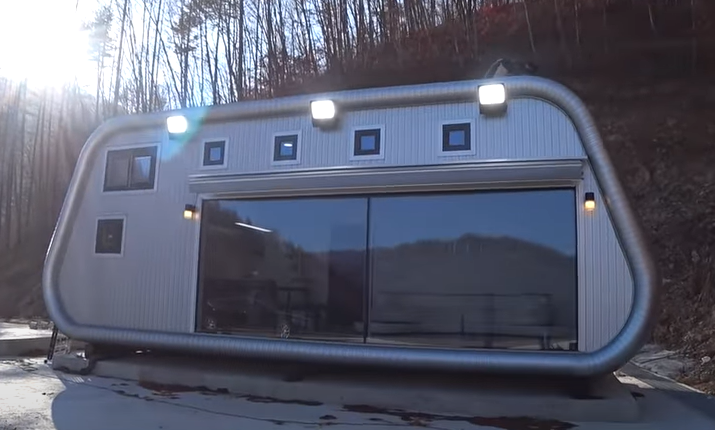 메탈라운드 하우스