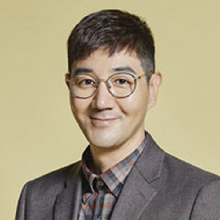 국가대표 와이프 등장인물