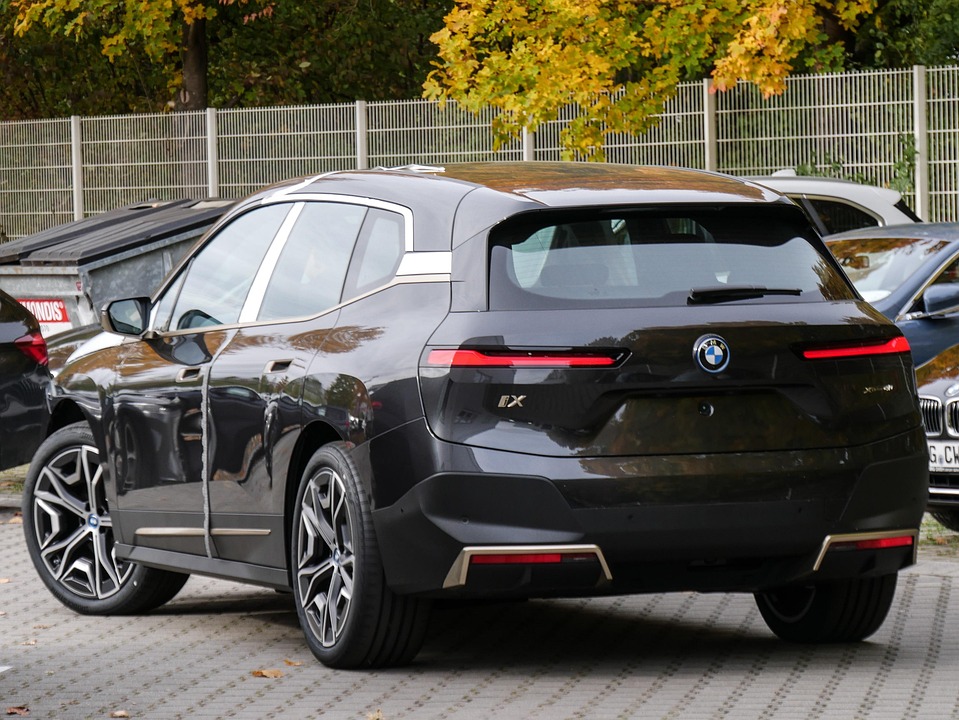 bmw x8
