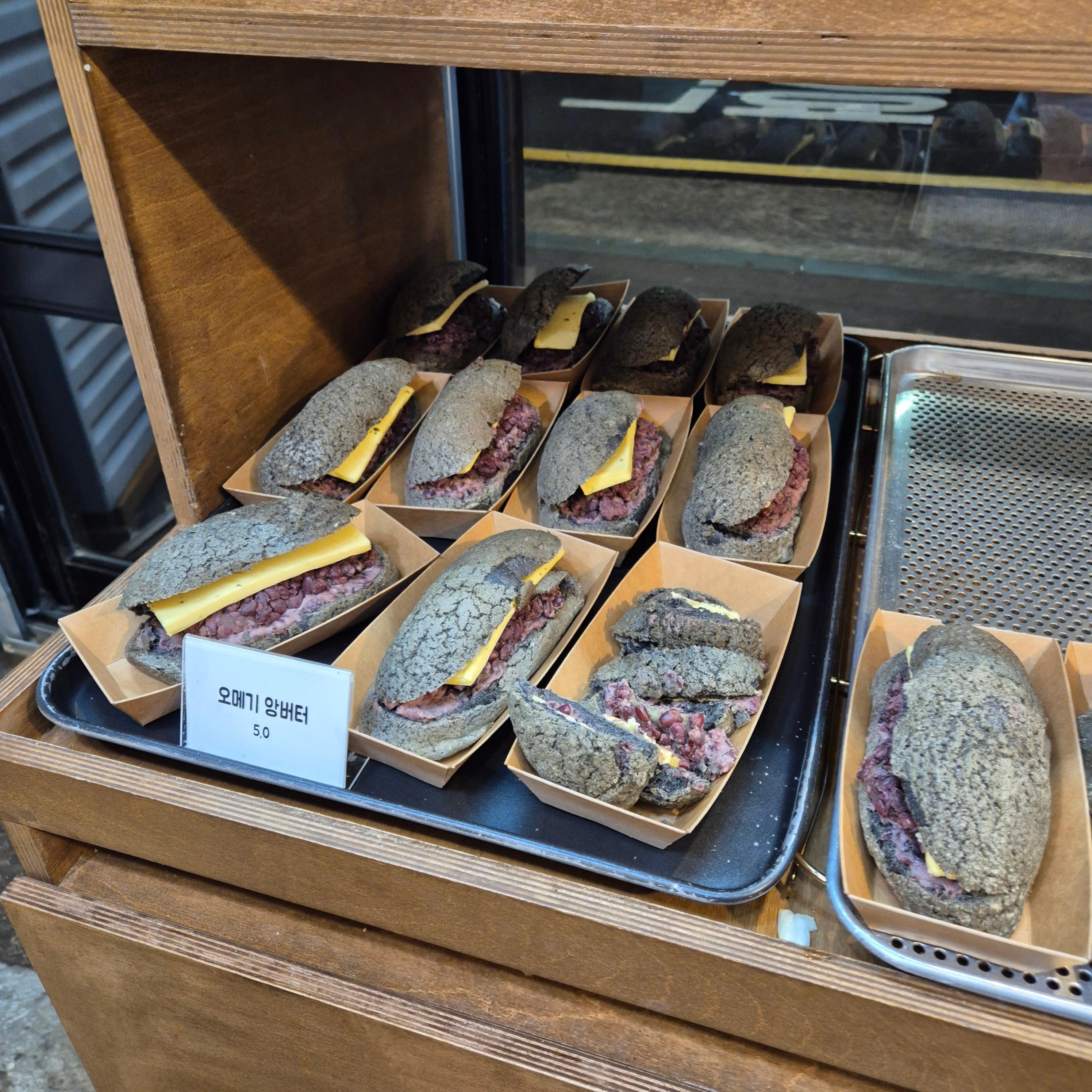 보룡제과&amp;#44; 제주 보룡제과 후기&amp;#44; 보룡제과 인기메뉴&amp;#44; 제주 빵지순례&amp;#44; 제주 베이커리 추천&amp;#44; 제주 디저트 맛집&amp;#44; 제주시 맛집&amp;#44; 제주 로컬 빵집